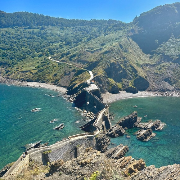 Meet your Posher, Pammy 📸💃🏽🌸🛍 fast 🚢 - Picture 6 of 8